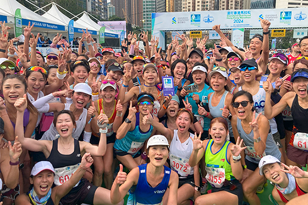 香港マラソンで市民ランナー447人が10,000香港ドル（約19万円）獲得！　男性サブスリー、女性3時間半切りで「特別賞金」