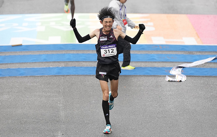 大阪マラソンで優勝した國學院大の平林清登選手（写真は主催者提供）