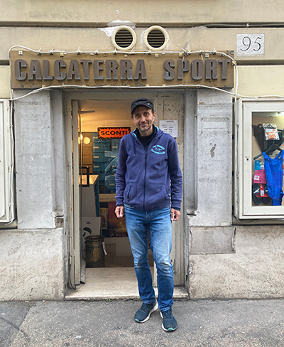 現在はローマでスポーツショップ「CALCATERRA SPORT」を2店舗経営しているジョルジョ・カルカテッラさん