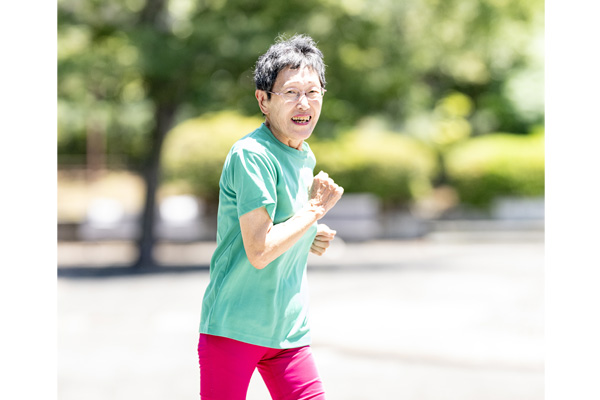 85歳で初のマラソンランキング1位「朝練の友は牧羊犬、毎日2時間のお散歩ランの成果です」