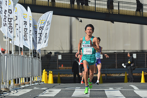 神奈川マラソンで高校最高記録！ 「キロ3分で楽しく走れました」