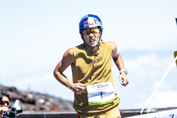 富士登山競走2連覇・上田瑠偉選手の補給戦略「レース中に1000キロカロリー摂取します」
