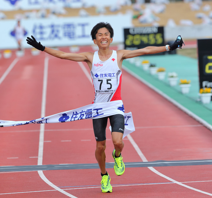男性25歳の1位はびわ湖マラソンで2時間4分56秒の日本新記録を樹立した鈴木健吾選手（富士通）